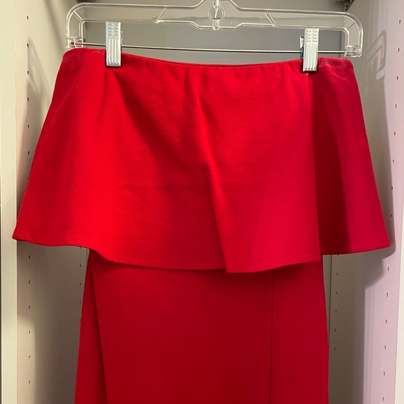 M red off the shoulder dress - Picture 3 of 4